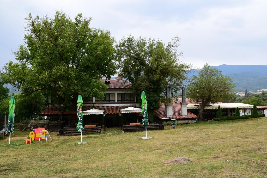 Complex Praveshki Hanove Pravets Exterior foto